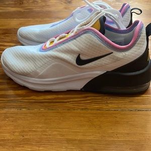 Women’s Nike air max motion 2 shoes